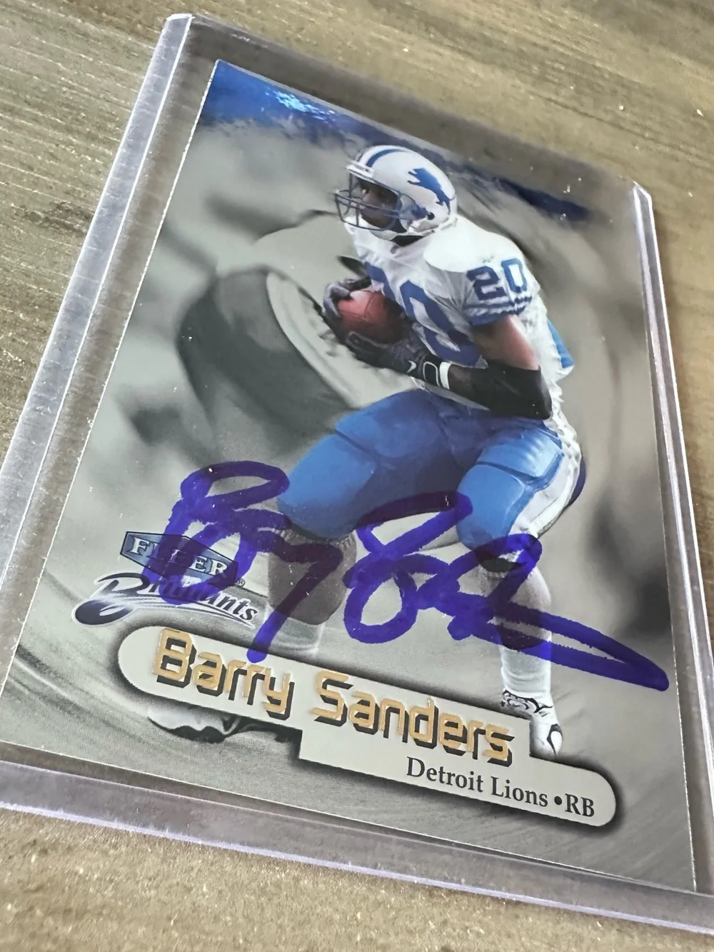 Barry Sanders Signed 1998 Fleer Brilliants #25. Autograph. Detroit Lions.